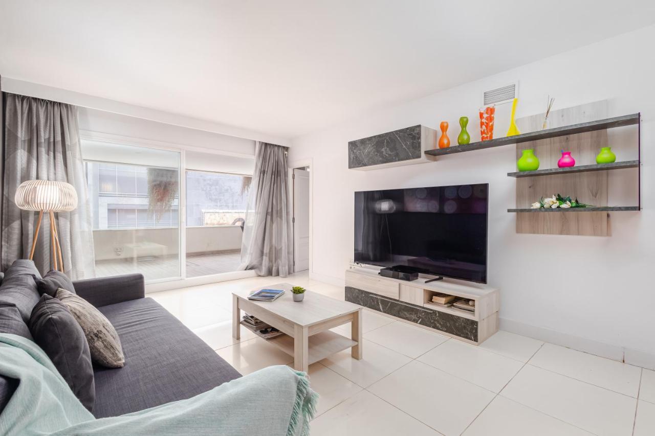 Puerto Banus, Edificio Tembo, 2 Bedroom Apartment, Parking And Pool * Marbella