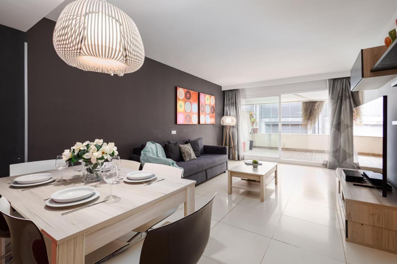 Puerto Banus, Edificio Tembo, 2 Bedroom Apartment, Parking And Pool Apartment *