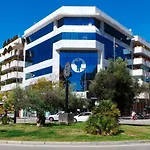 Luxury 2 bedroom apartment in Puerto Banús, parking&pool